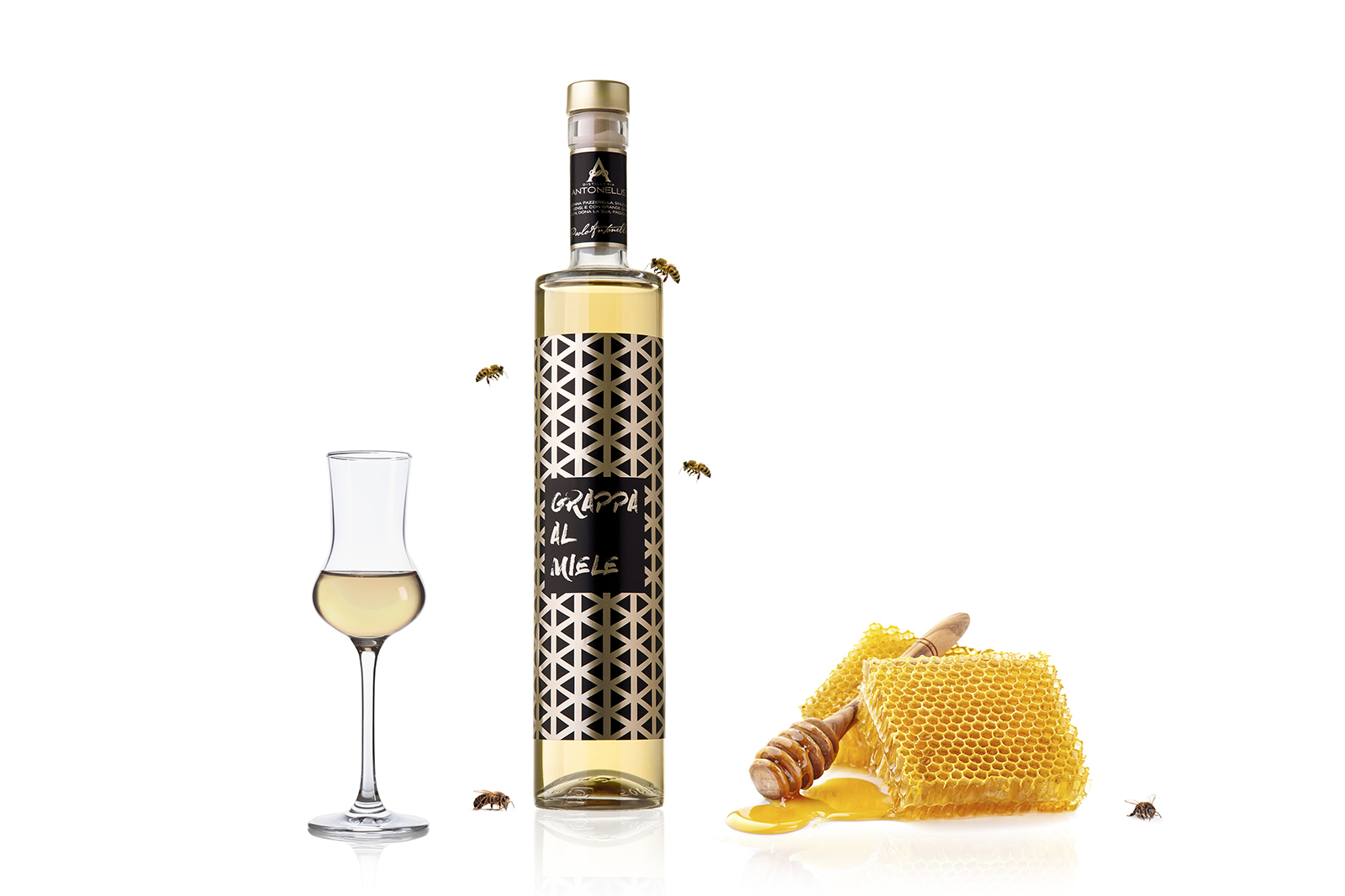 冲击力强的蜂蜜酒包装设计(图1) 冲击力强的蜂蜜酒包装设计(图1)