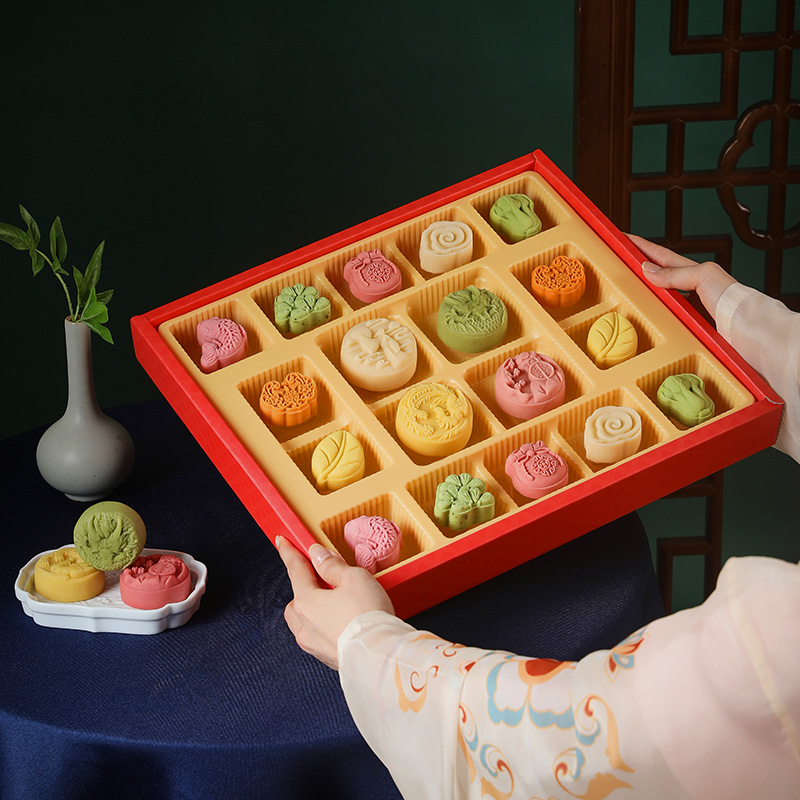 HUANG JIA SHANG SHI JU 皇家尚食局 唐风御点月饼礼盒 620g包装礼盒产品包装创意设计欣赏(图3)