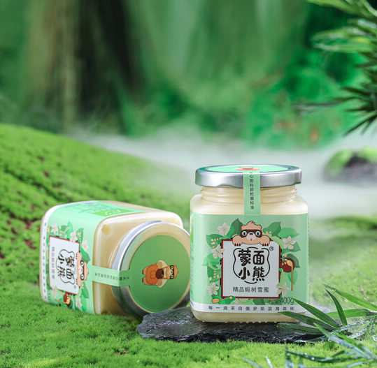 瓶装椴树雪蜜包装设计雷竞技在线进入
欣赏(图1)