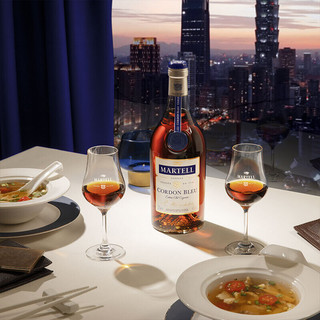 创意酒包装设计马爹利蓝带干邑白兰地产品包装设计欣赏(图6)