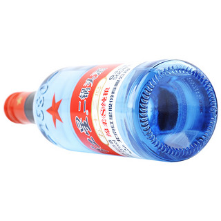 创意酒包装设计二锅头酒 绵柔8纯粮 蓝瓶 53%vol 清香型白酒 500ml 单瓶装产品包装设计欣赏(图5)
