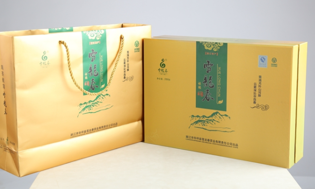 雪龙春品牌logo与食品包装设计欣赏(图3)