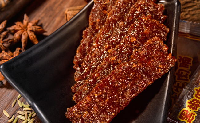 牛厨零食 牛厨品牌logo与食品包装设计欣赏(图3)