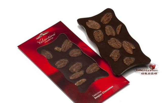 Valentino凡情蒂诺品牌logo与食品包装设计欣赏(图2)